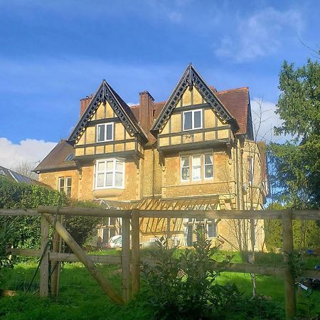 Lovely 3 Bed Condo Reigate Extérieur photo