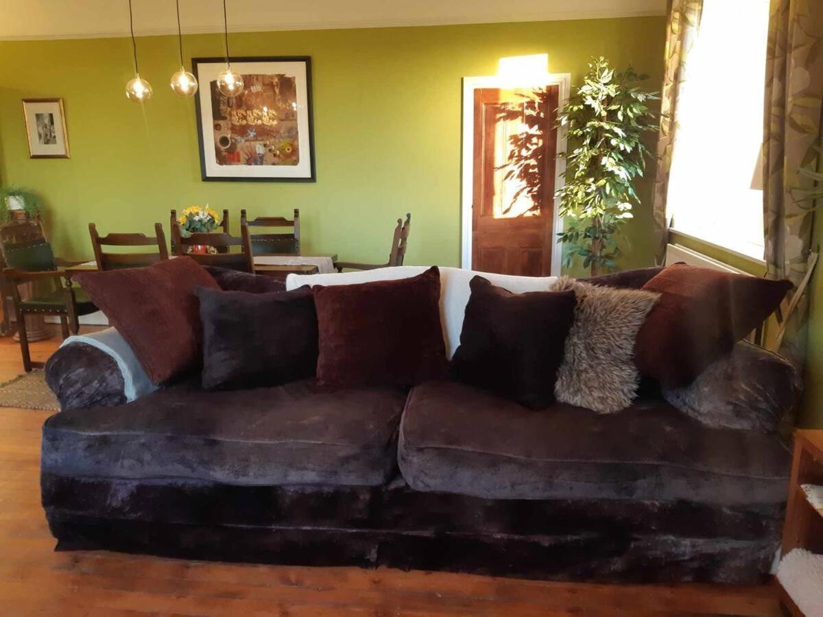 Lovely 3 Bed Condo Reigate Extérieur photo