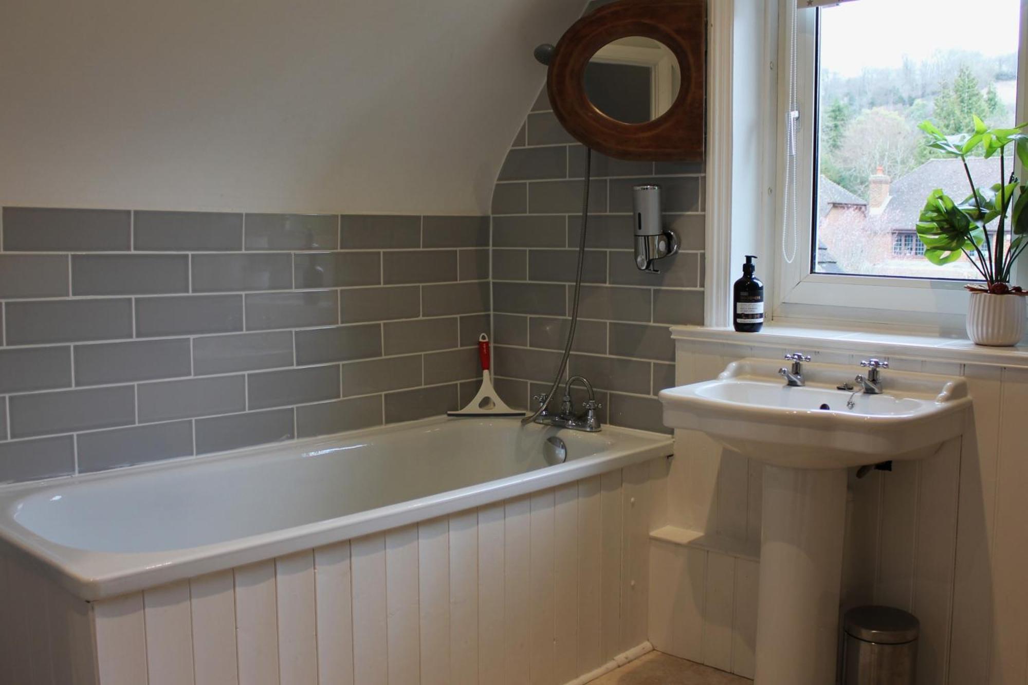 Lovely 3 Bed Condo Reigate Extérieur photo